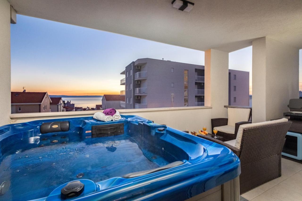 Luxury Apartman Sky With Sea View And Whirlpool มาคาร์สกา ภายนอก รูปภาพ